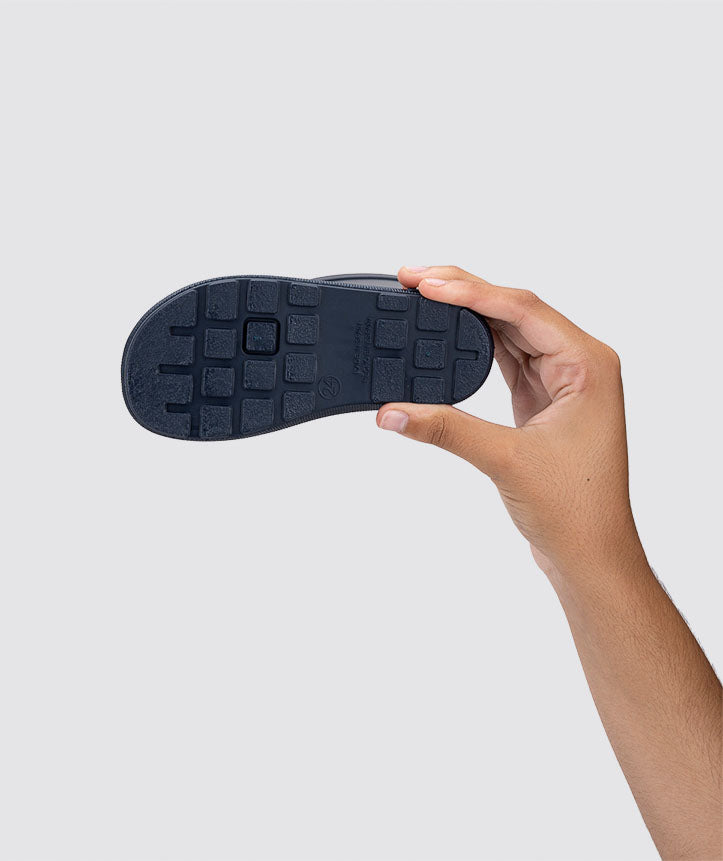 Igor - Galochas Yogi Marinho